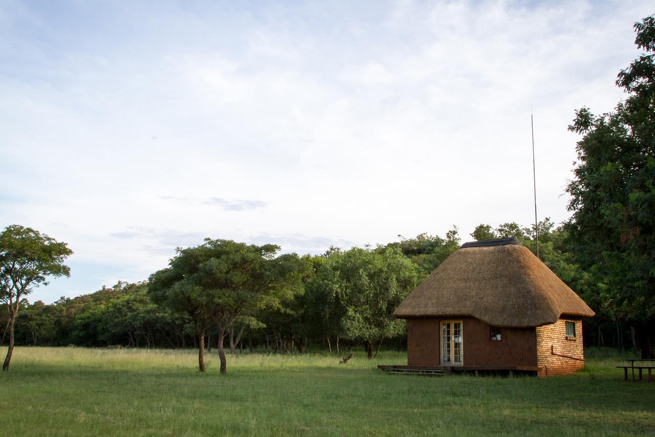 Ezemvelo Nature Reserve Hotel Vaalplaas ภายนอก รูปภาพ